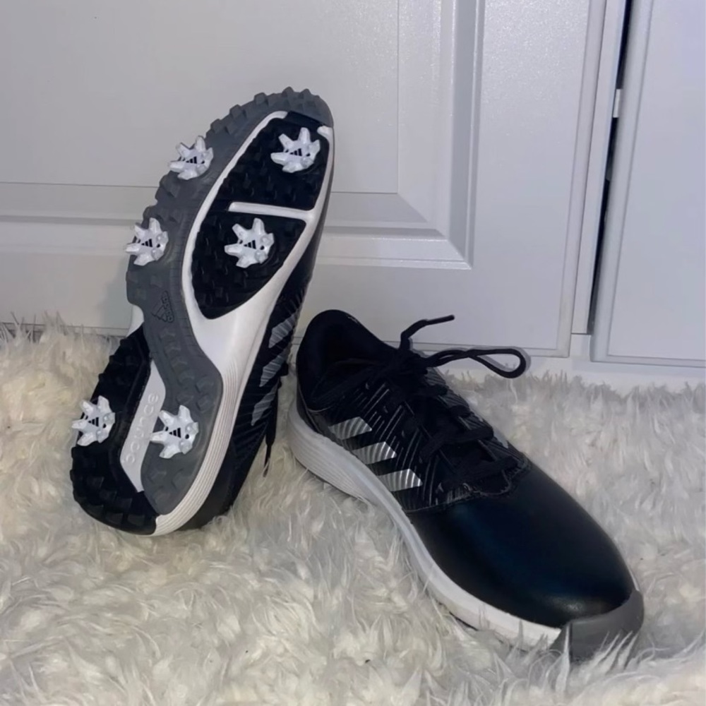 Size 5.5 boys brand new Adidas golf shoes new
